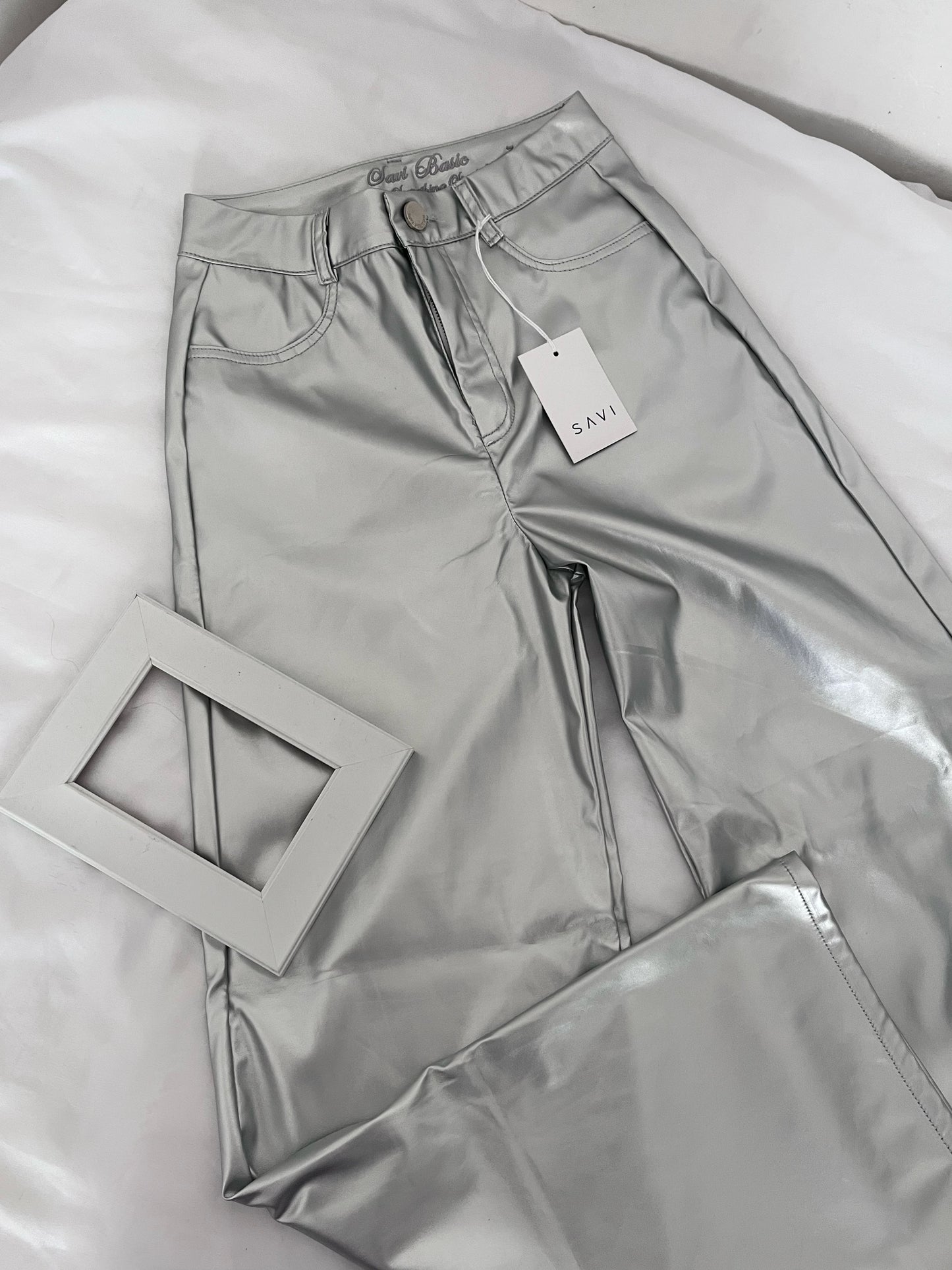 Pantalón wide leg metálico