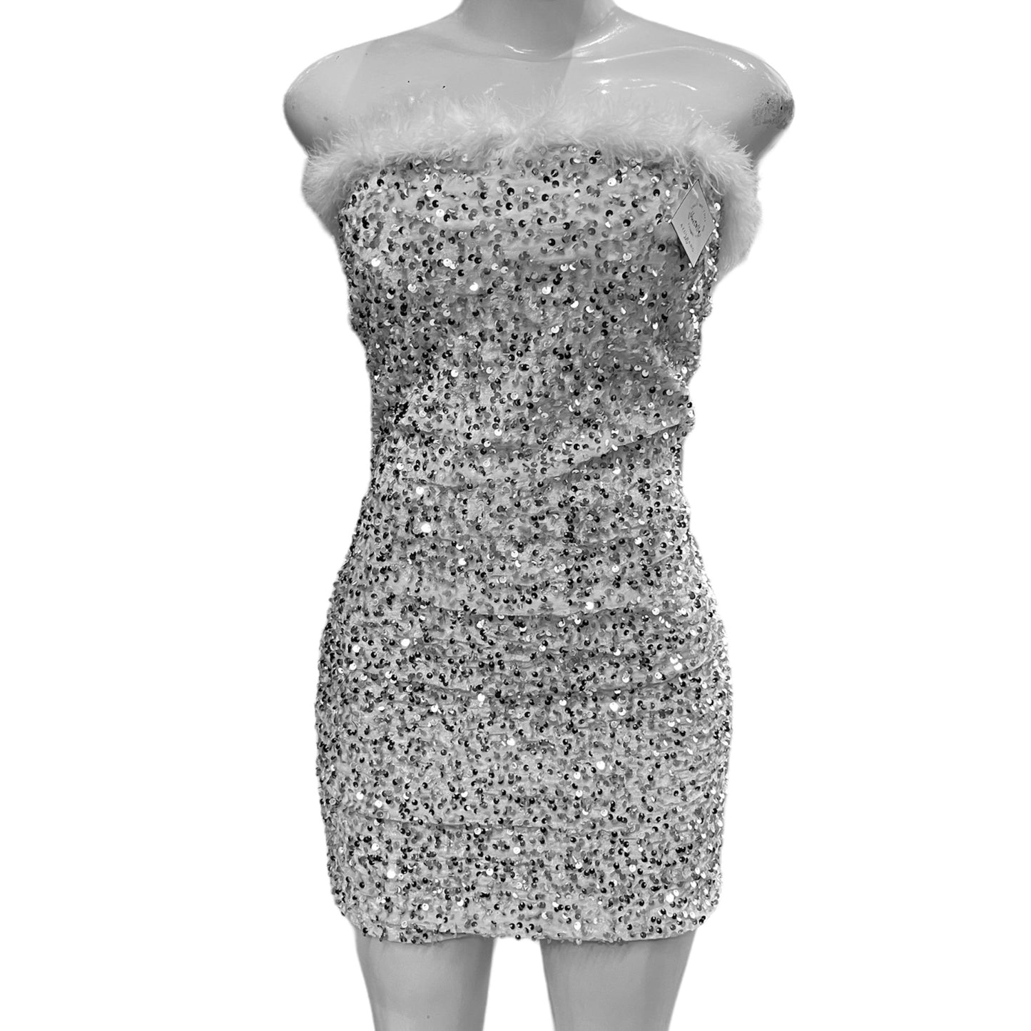 Vestido lentejuela y peluche blanco