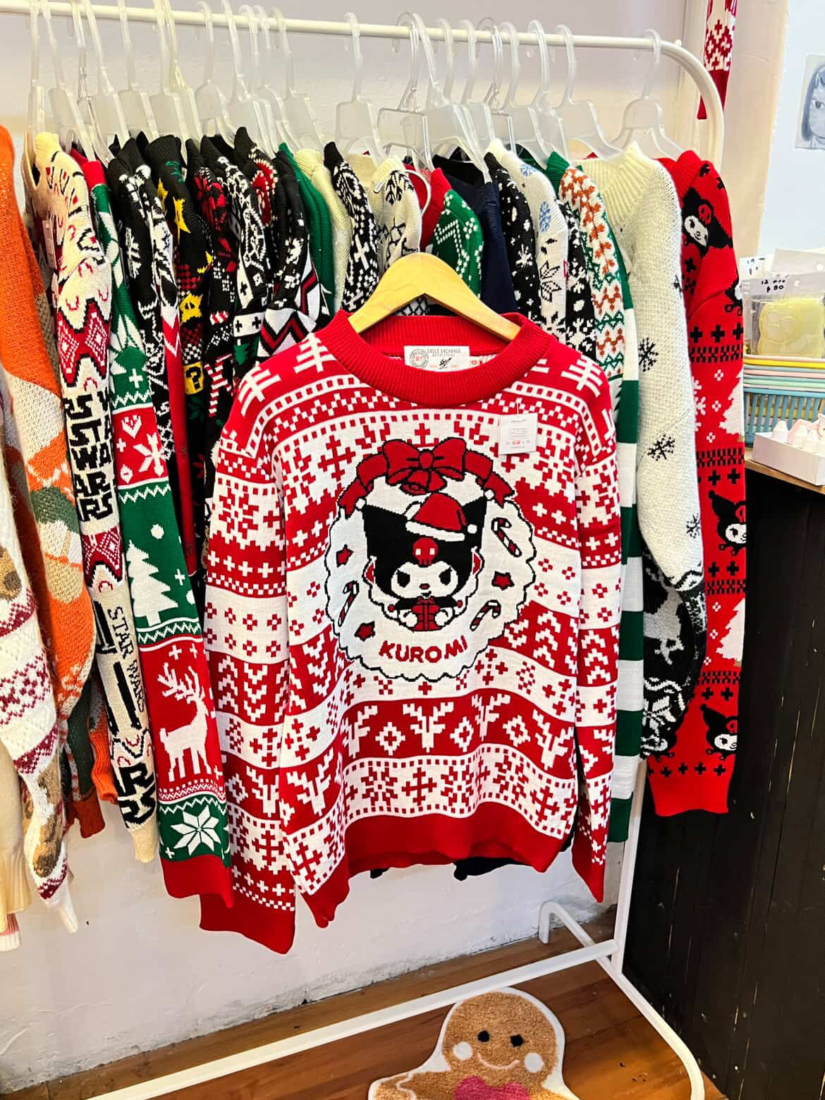 Suéter navideño kuromi