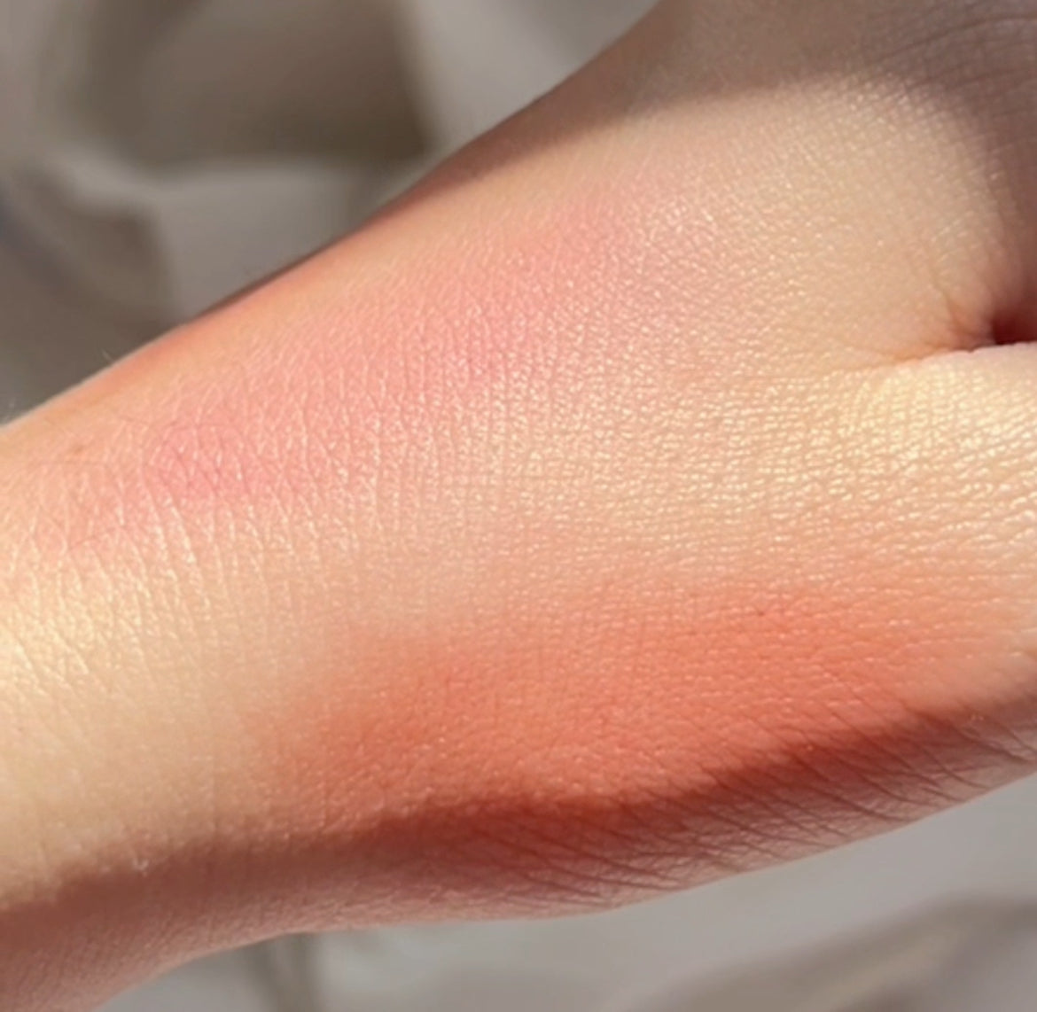 Blush líquido con esponja