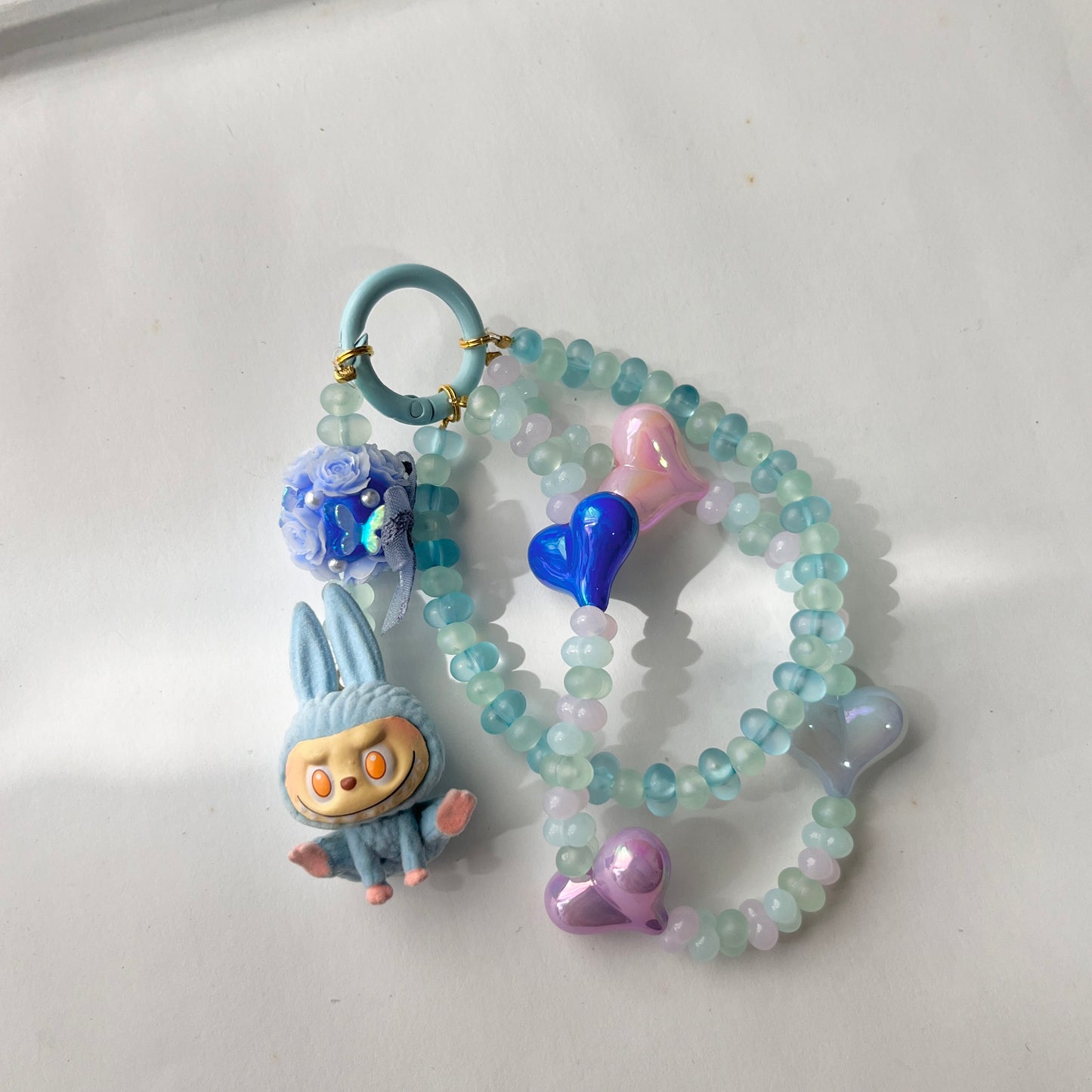 Llavero labubu lazy yoga azul