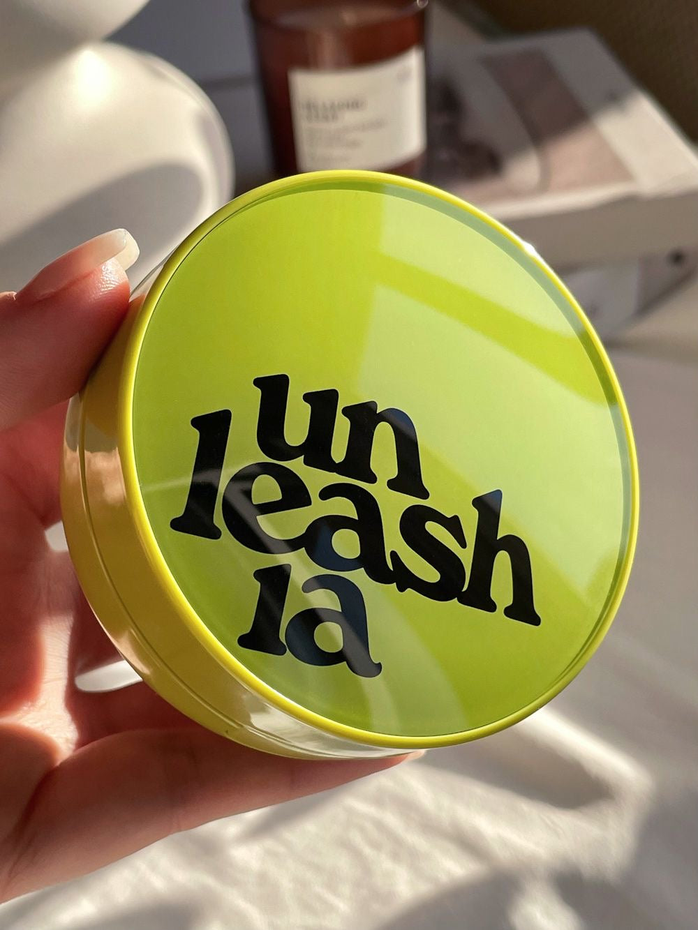 UNLEASHIA cushion verde