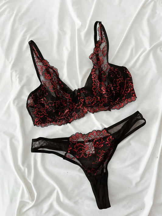 Set lencería encaje vino