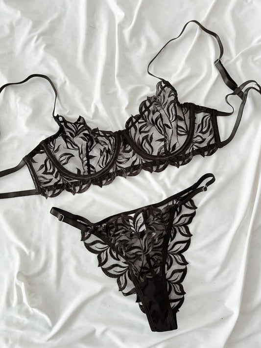 Set lencería encaje flora