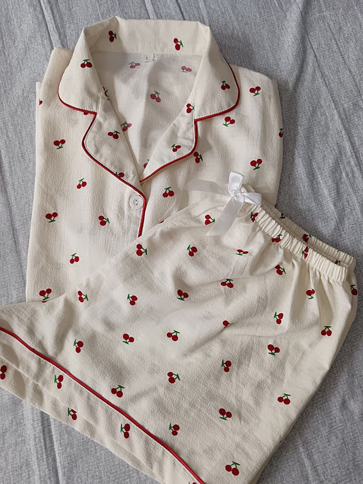 Pijama cerezas