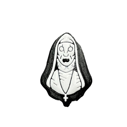 Figura para sandalias monja