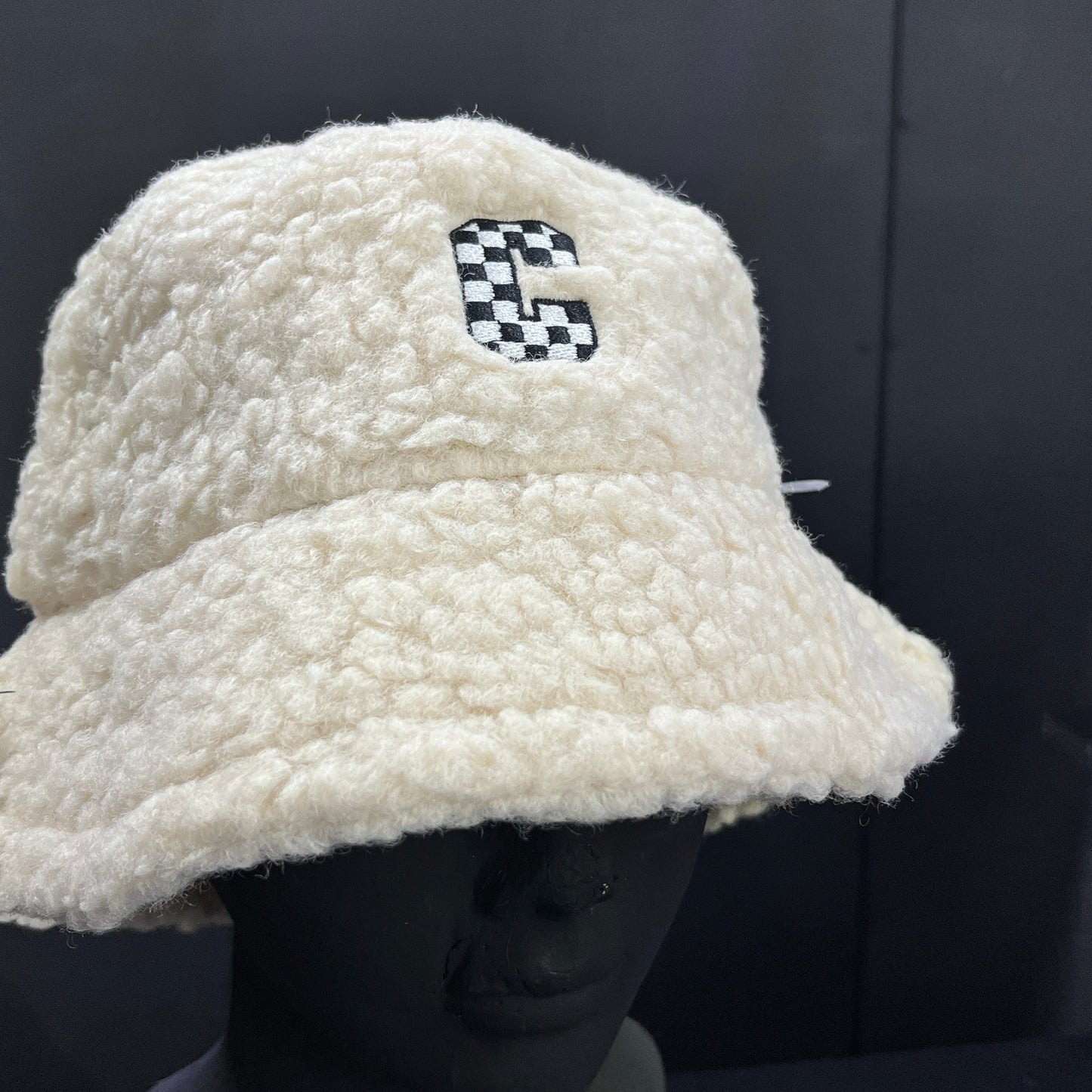 bucket hat peluche C