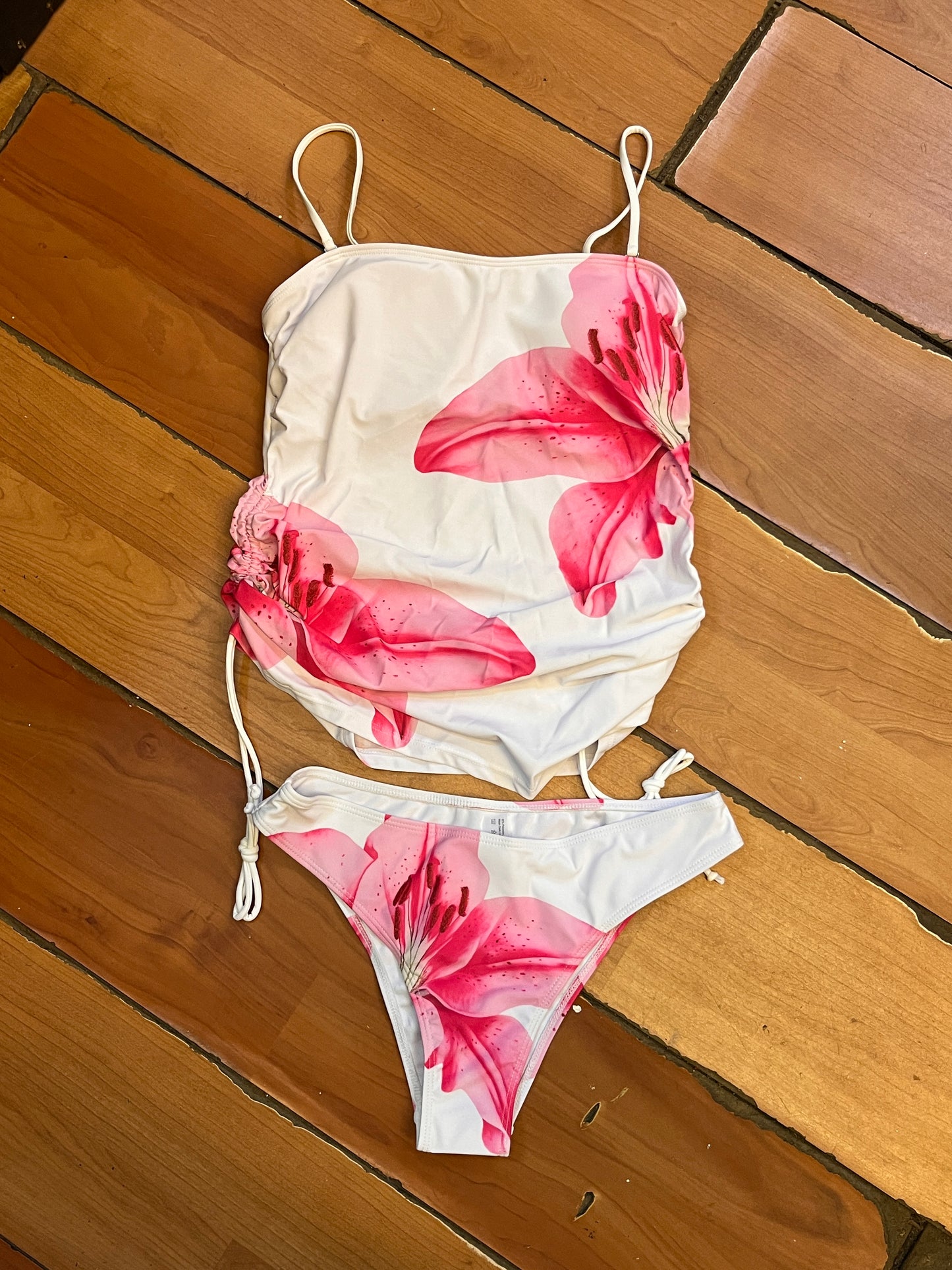Tankini floral blanco
