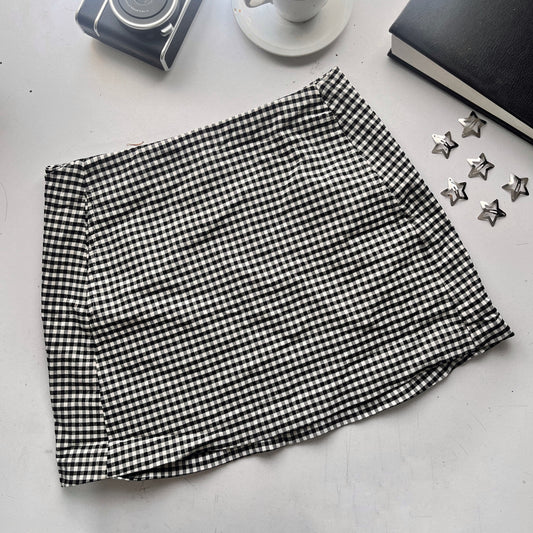 Falda cuadriculada urban outfitters