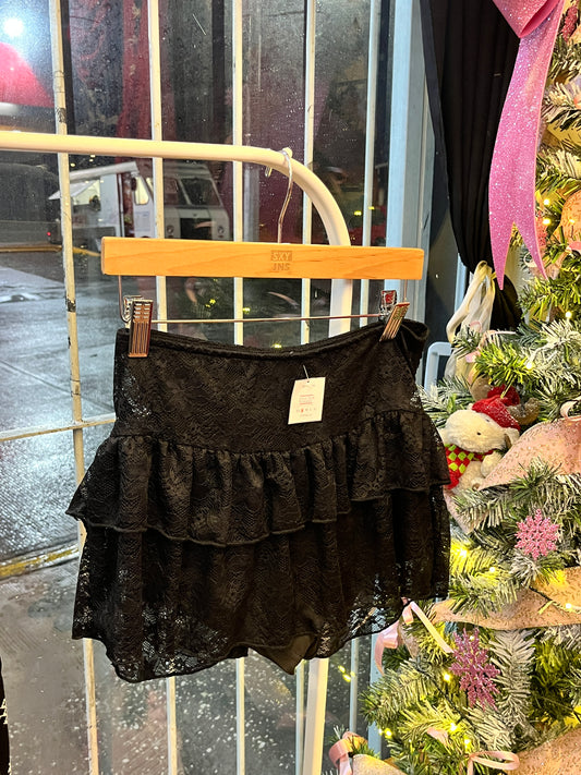 Falda encaje negra