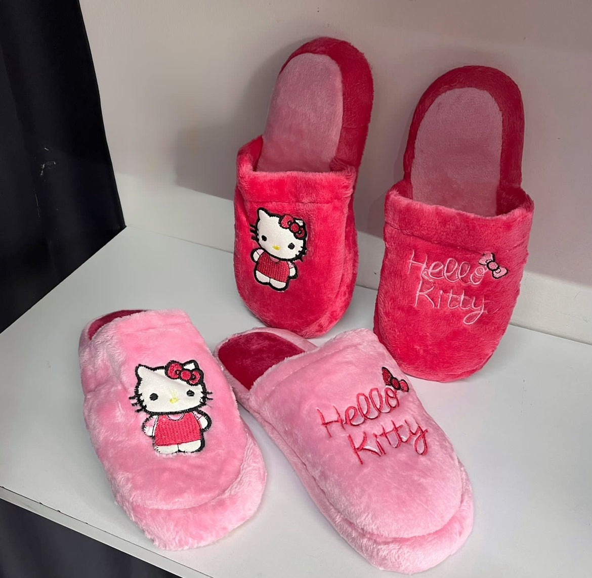 Pantufla hello kitty rosa