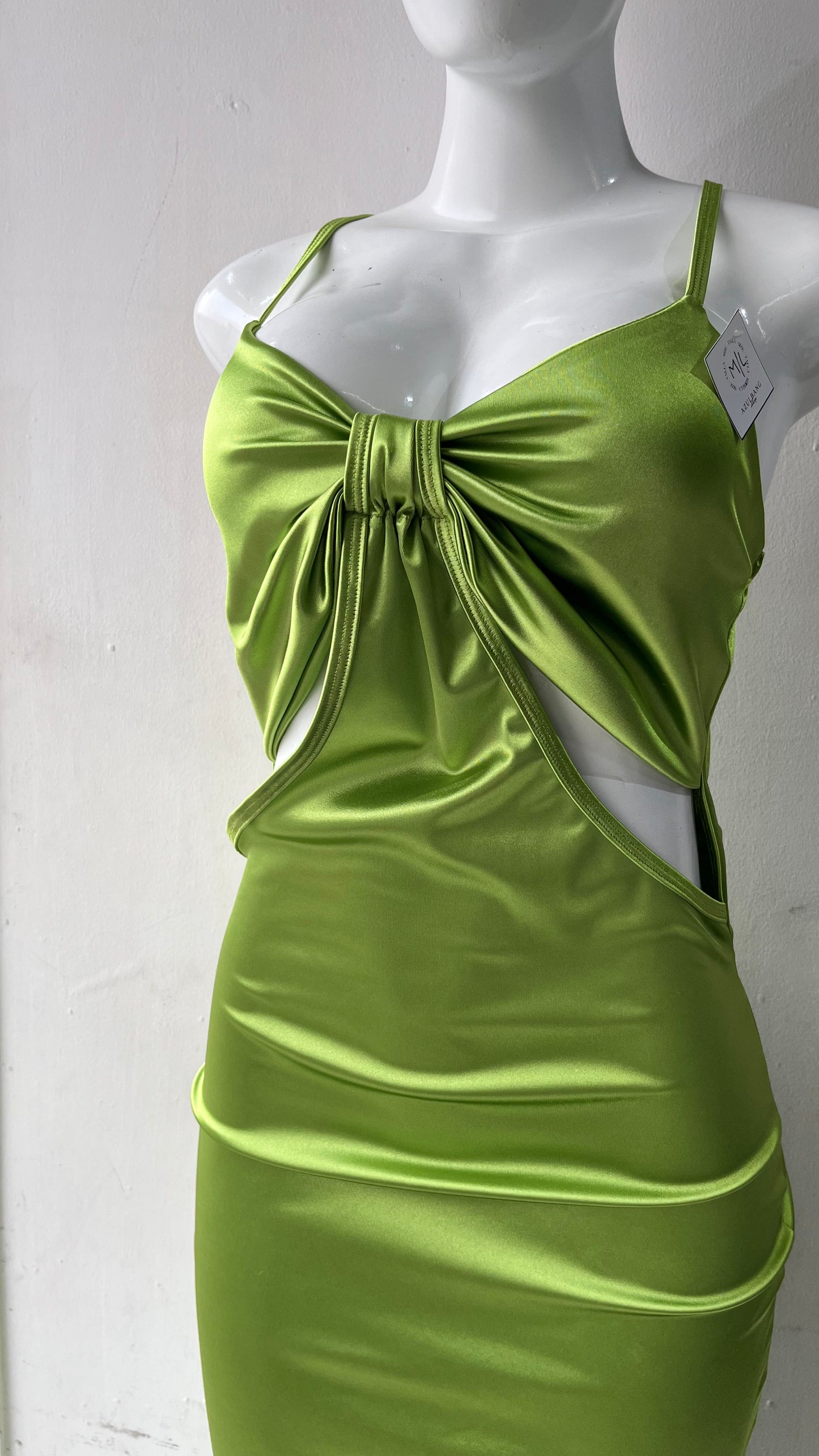 Vestido largo moño verde